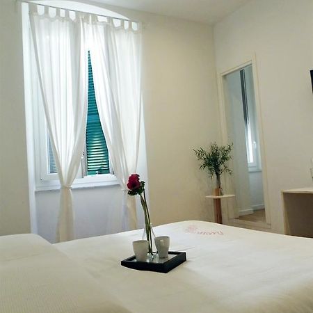 Affittacamere Altamarea La Spezia Zimmer foto